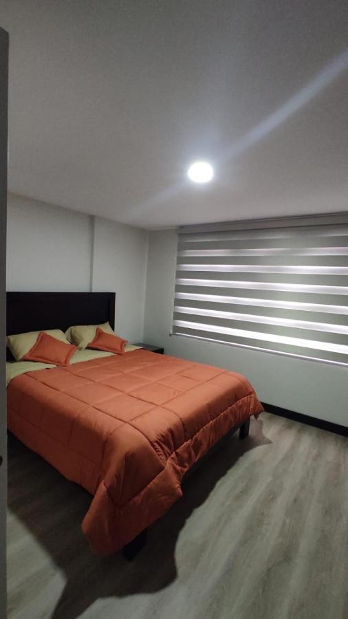 Departamento Sector De La Embajada Americana Apartamento Quito