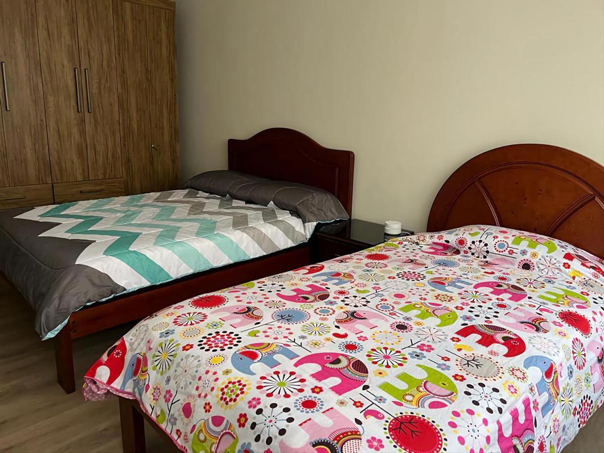 Departamento Sector De La Embajada Americana Apartamento Quito